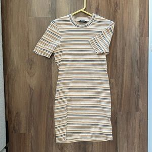Fitted casual T shirt dress